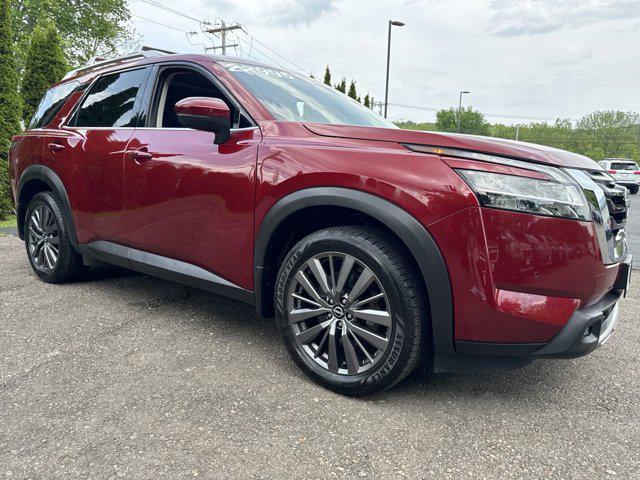 2022 nissan pathfinder sl 4wd
