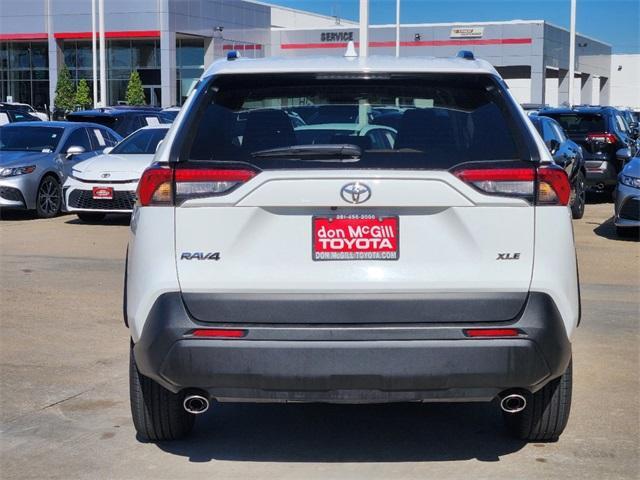 2023 toyota rav4 xle