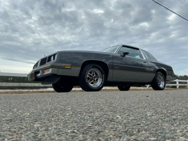 1986 oldsmobile 442 cutlass in excellent condition with only 25k original miles!