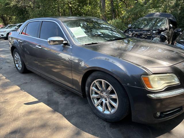 2013 chrysler 300 s