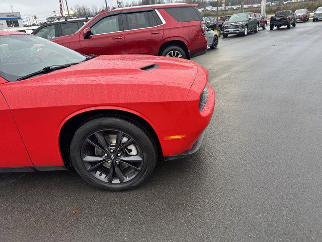 2021 dodge challenger sxt