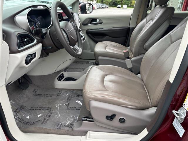 2017 chrysler pacifica touring