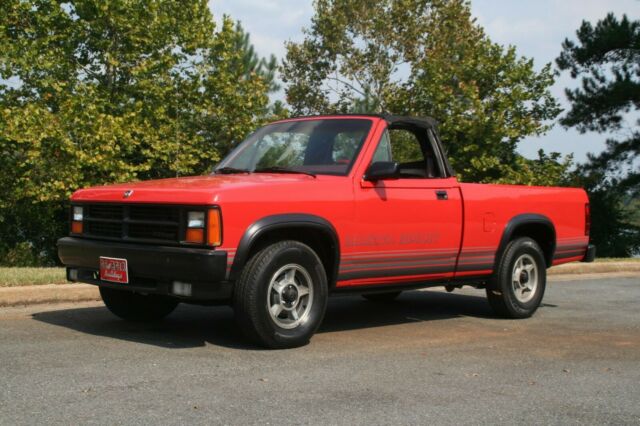 1989 dodge dakota convertible..1 of 2800 - rare, unusual, useful and fun !
