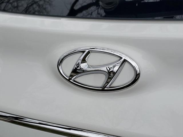 2022 hyundai kona limited