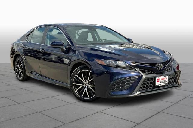 2021 toyota camry se