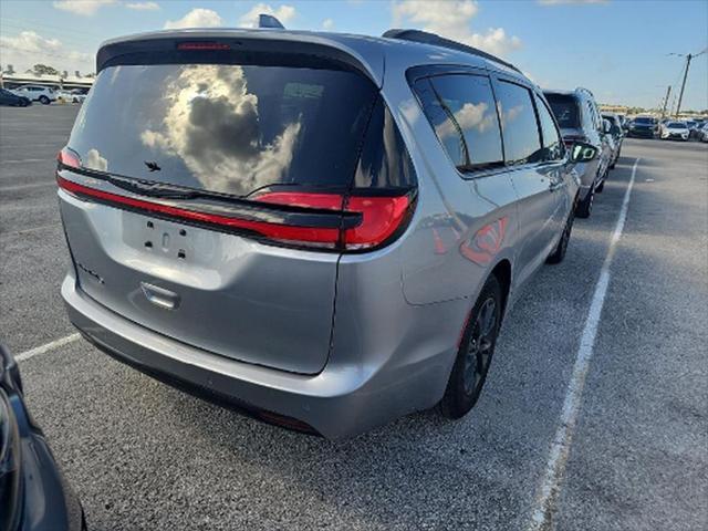 2021 chrysler pacifica touring l
