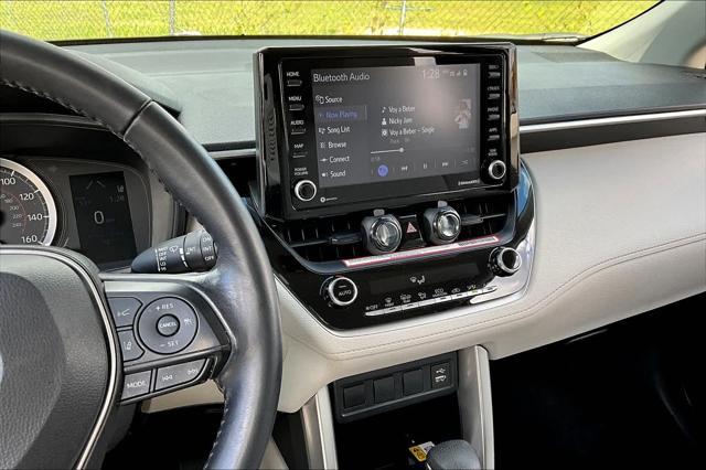 2022 toyota corolla cross le