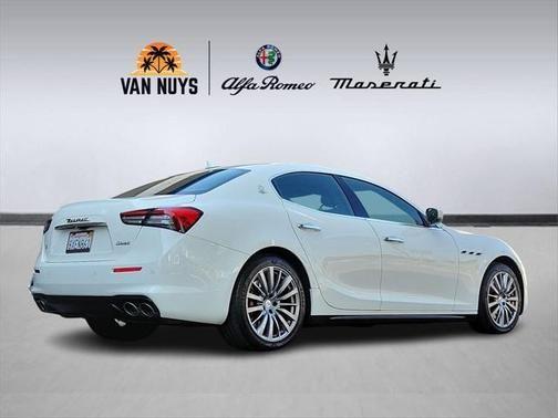 2021 maserati ghibli