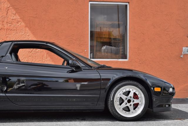 original paint -only 17k miles -unmodified - 5 speed manual- like new condition