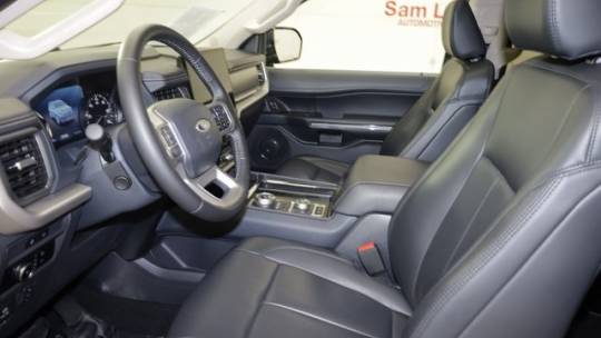 2024 ford expedition max xlt