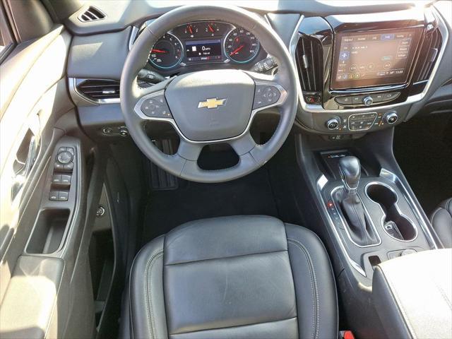 2022 chevrolet traverse lt leather