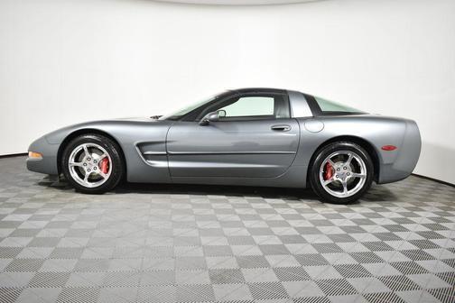 2004 chevrolet corvette in saint louis, missouri