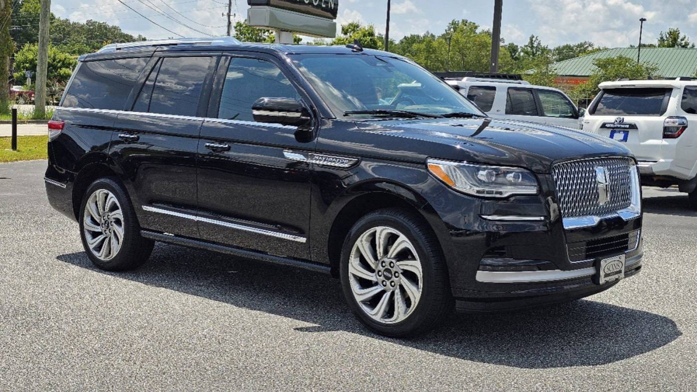 2022 lincoln navigator reserve
