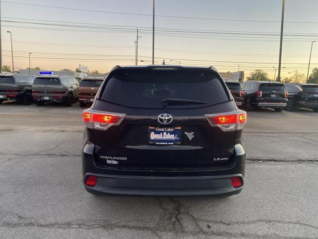 2015 toyota highlander le plus