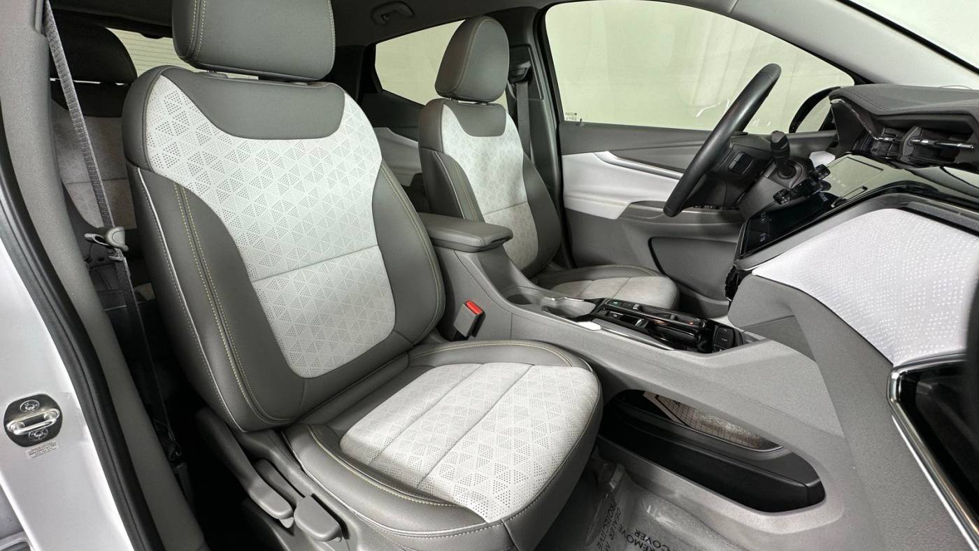 2023 chevrolet bolt euv premier