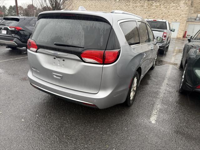 2018 chrysler pacifica touring-l