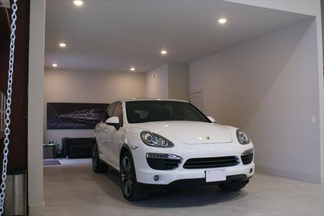 2012 porsche cayenne s