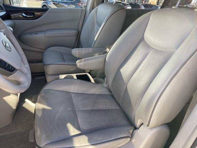 2016 nissan quest sv