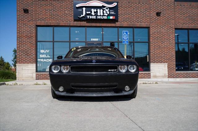 2009 dodge challenger srt8