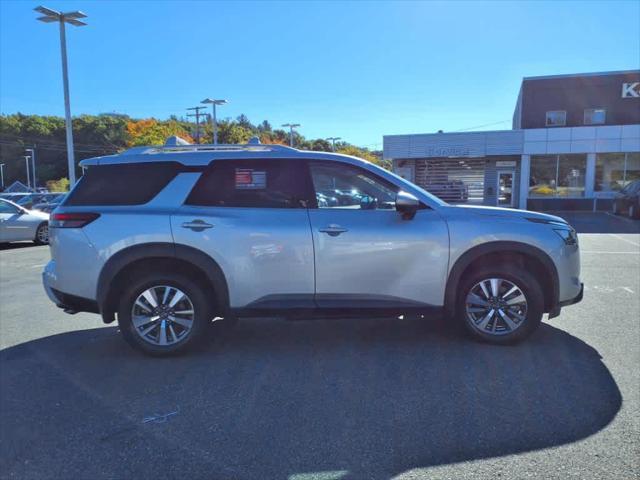 2023 nissan pathfinder sl 4wd