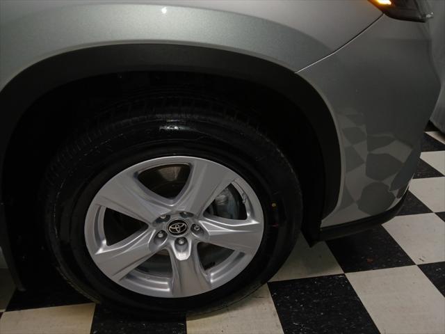 2023 toyota highlander l