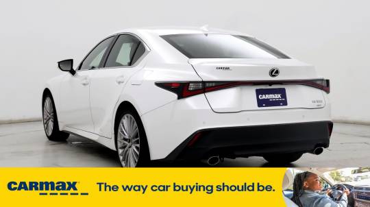 2022 Lexus IS