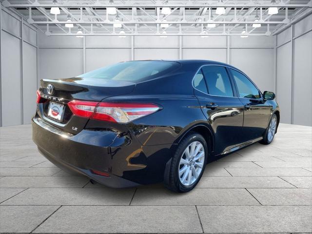 2018 toyota camry le