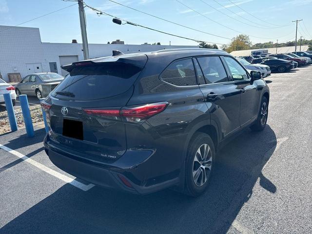 2021 toyota highlander xle