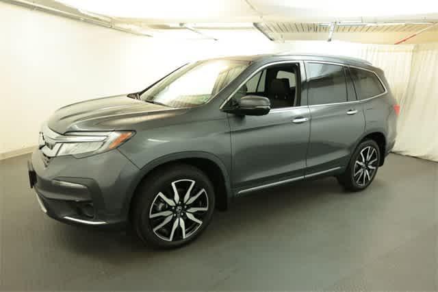 2022 honda pilot touring 8-passenger