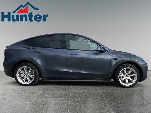 2022 tesla model y long range