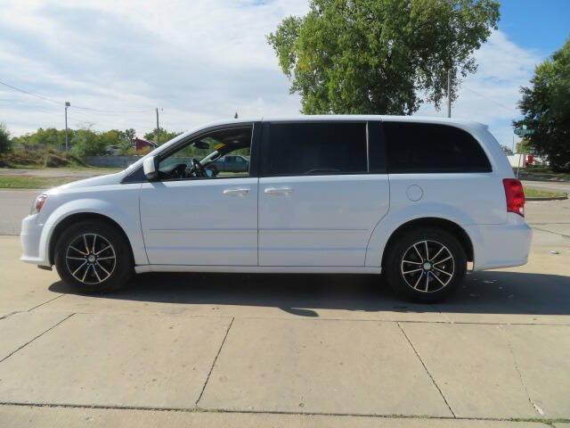 2016 dodge grand caravan r/t