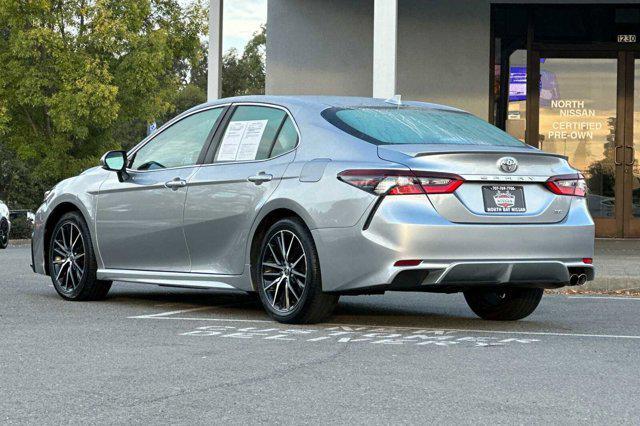 2023 toyota camry se