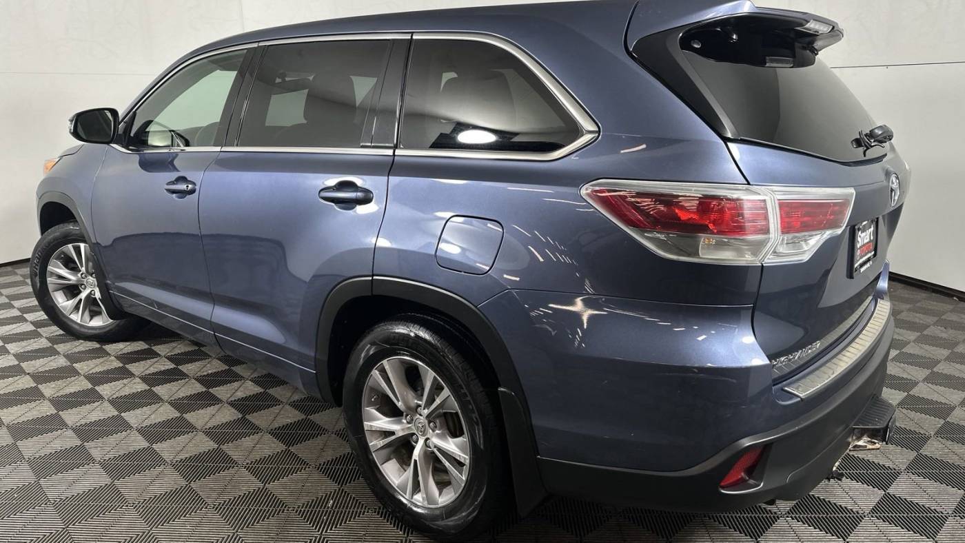 2015 toyota highlander le