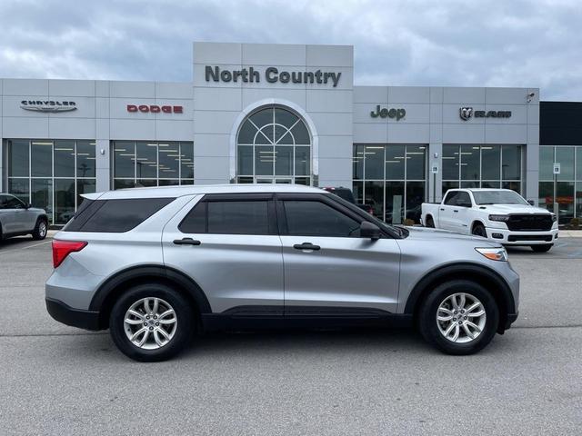 2021 ford explorer base