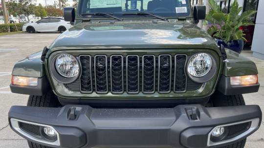 2024 Jeep Gladiator