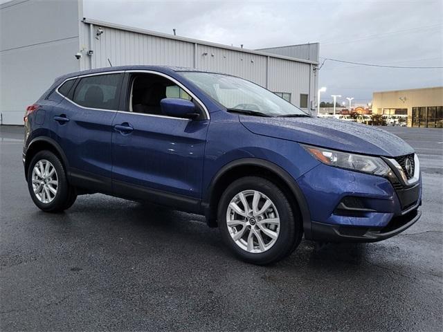 2022 nissan rogue sport s