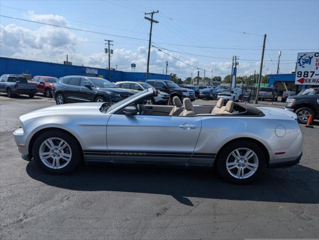 2011 ford mustang v6