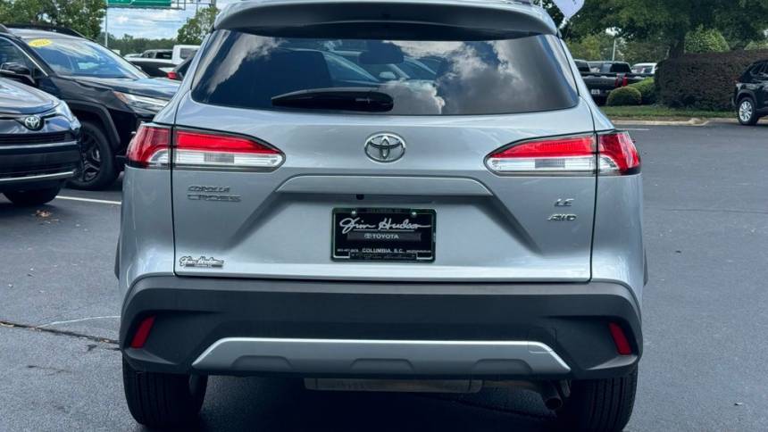 2022 toyota corolla cross le