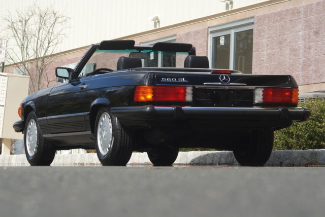 1989 mercedes-benz 560sl 21k miles triple black pristine condition r107 roadster