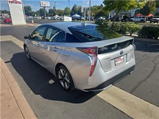 2017 Toyota Prius three touring