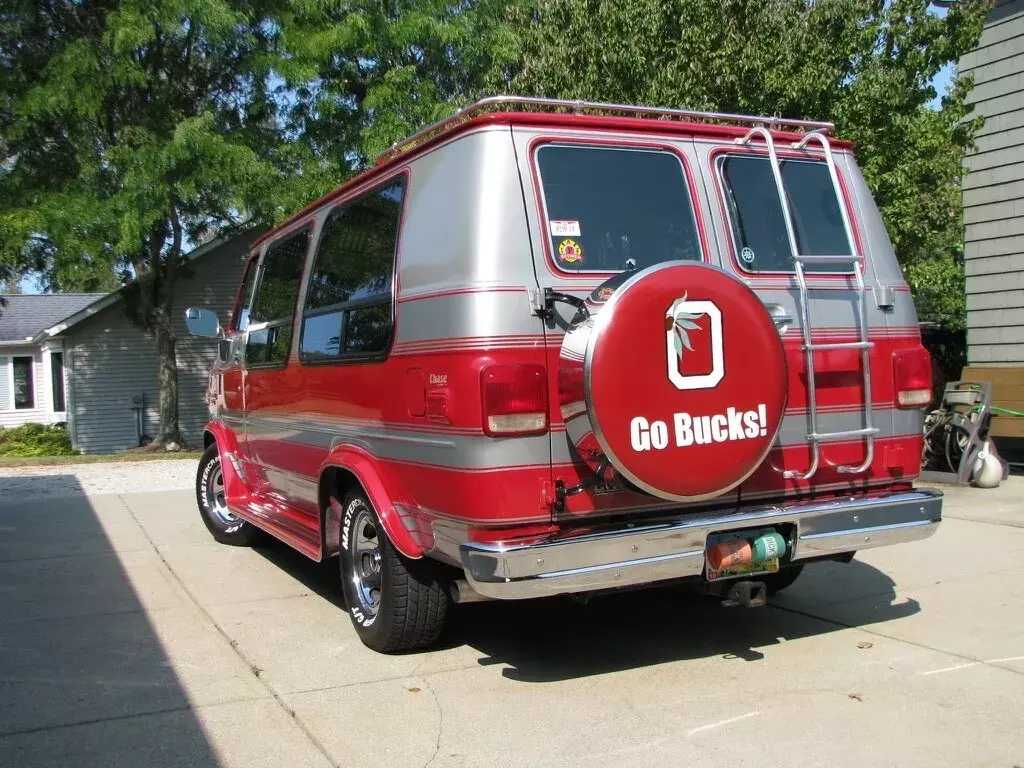 1987 chevrolet g20 "buckeyes" factory conversion van