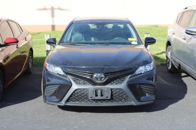 2019 toyota camry se