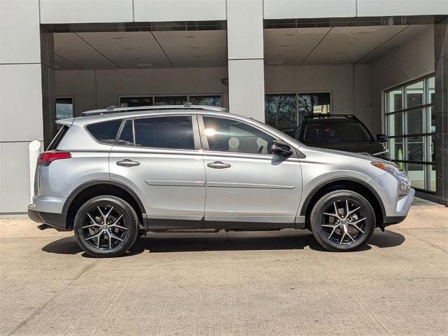 2018 toyota rav4 se