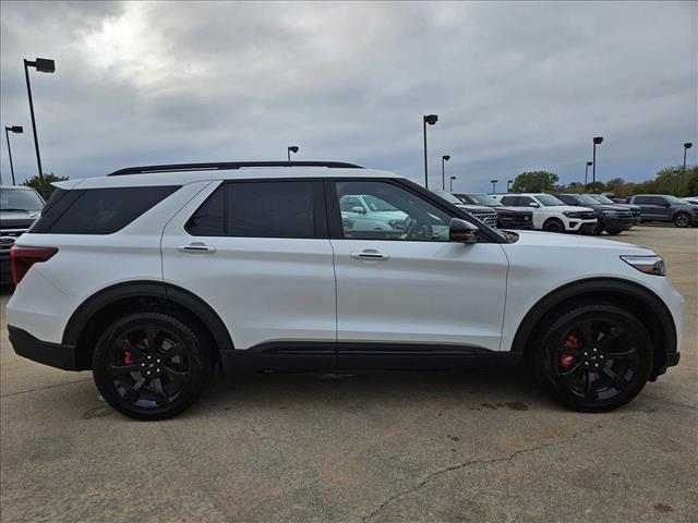 2023 ford explorer st