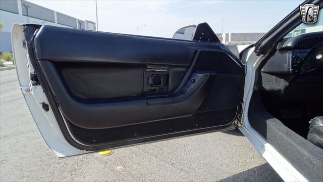 1992 chevrolet corvette base
