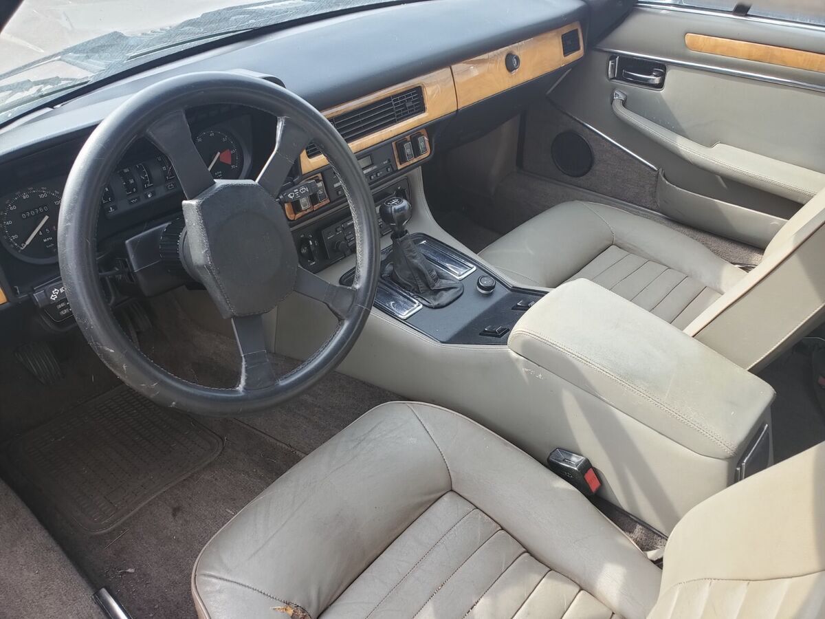 1984 jaguar xjs one of 27 ever! 5spd, 6 cylinder, in jag buyers guide. no res.!