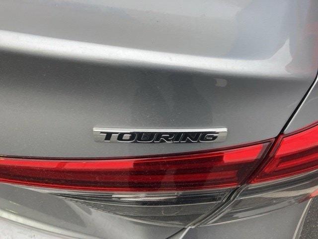 2022 honda civic touring