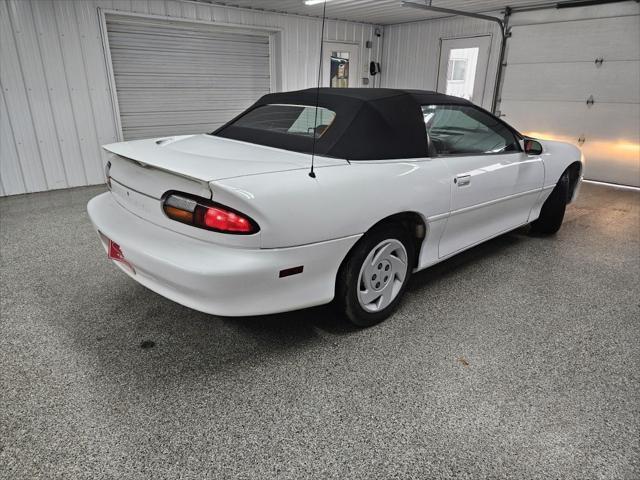 2000 chevrolet camaro base