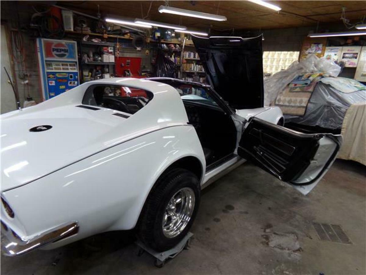 1973 chevy corvette 37,224 miles white v8 manual no reserve