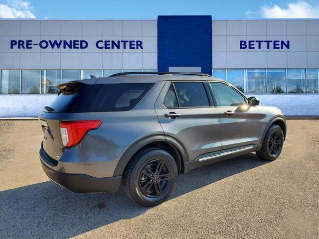 2022 ford explorer xlt